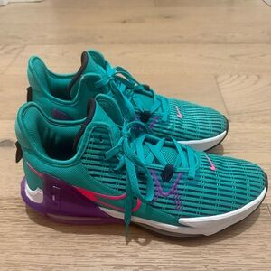 Nike Lebron Witness 6